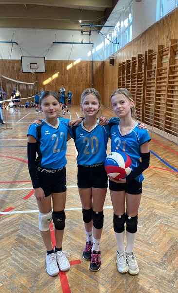 http://www.volejbalrokycany.cz/fotos/foto/aktuality/mp_180125_11zon.jpg