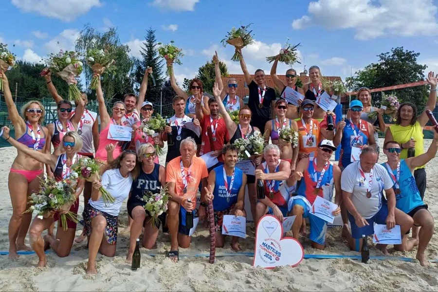 http://www.volejbalrokycany.cz/fotos/foto/aktuality/opava_beach1.jpg