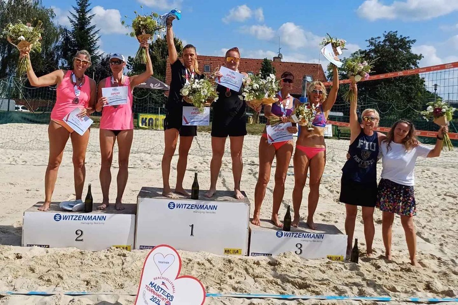 	 http://www.volejbalrokycany.cz/fotos/foto/aktuality/opava_beach2.jpg