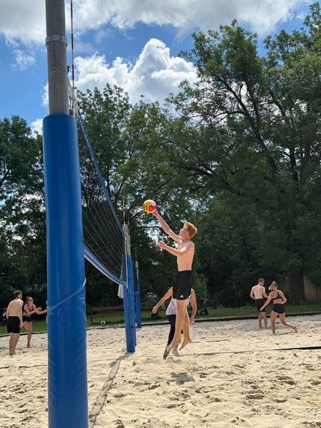 http://www.volejbalrokycany.cz/gallery/beach_camp_2024/02.jpg